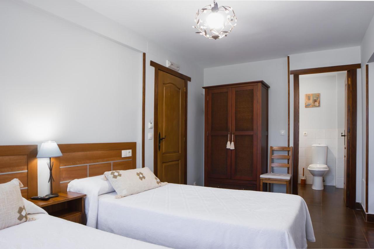 La Posada De Ojebar Rustica Rasines Bagian luar foto